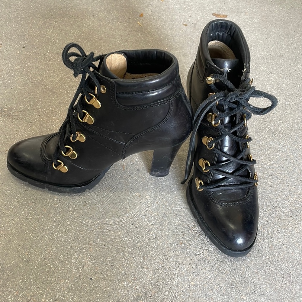 Michael Kors 6.5 leather booties with heels